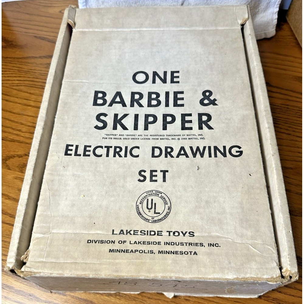 Barbie & Skipper Electric Drawing Set 1965 Original Set - Paper & Box Included